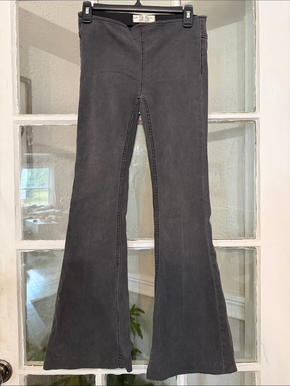 We the Free Women’s Black Flared Jeans